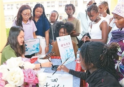 跨越山海以诗会友！国际青春诗会架起文明互鉴之桥