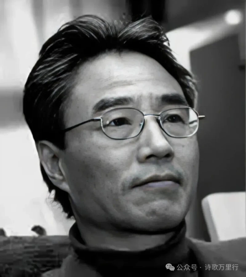 “一行”诗人严力在纽约去世